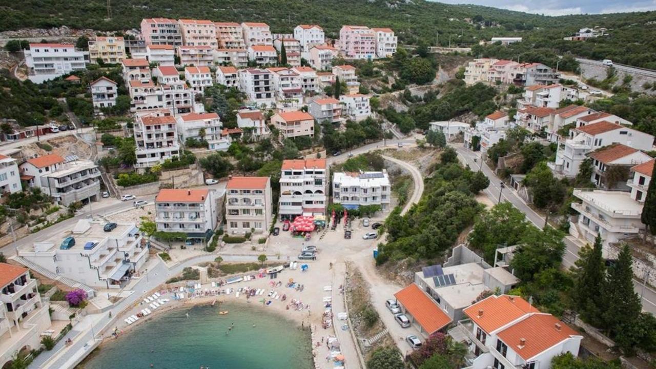 Apartments Matej 네움 외부 사진